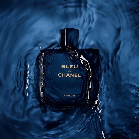 bleu de chanel smell|bleu de chanel price.